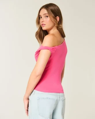 Asymmetrisk off-shoulder-top