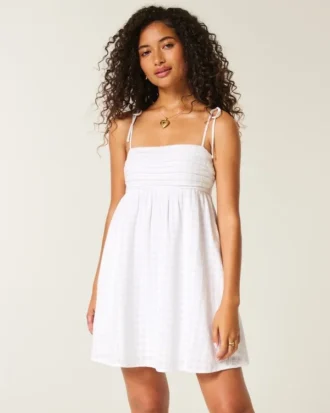 Babydoll-minikjole med stropper