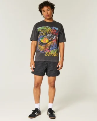 Baggy fotballshorts til midt på låret
