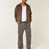Baggy malerjeans med leopardmønster