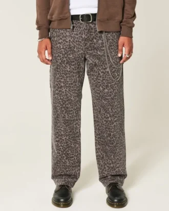 Baggy malerjeans med leopardmønster