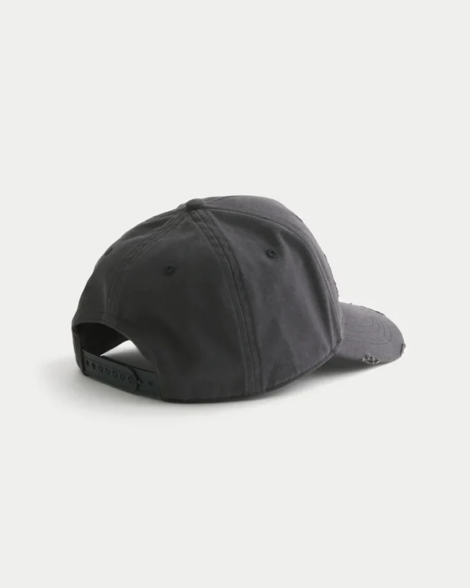 Baseballcap med distresset applikasjon