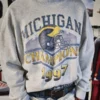 Boxy University of Michigan Wolverines grafisk crew-genser