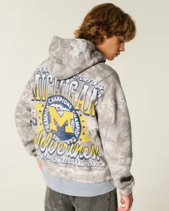 Boxy University of Michigan Wolverines grafisk kamuflasje-hettegenser