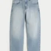 Broderte, lysevaskede skaterbaggyjeans