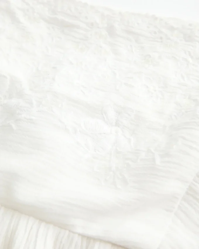 Bustetunika med broderte paljetter