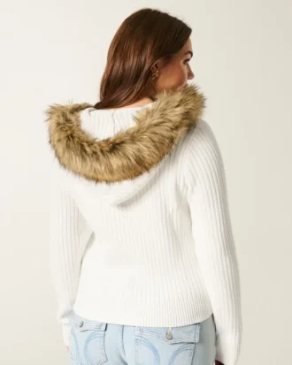 Cardigan med hette og fuskepels
