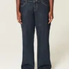 Curvy lavt sittende mørkvasket baggy jeans med brettet linning