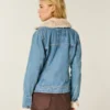 Denimjakke med fuskepels