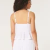 Enkel babydoll-top i heklet stil