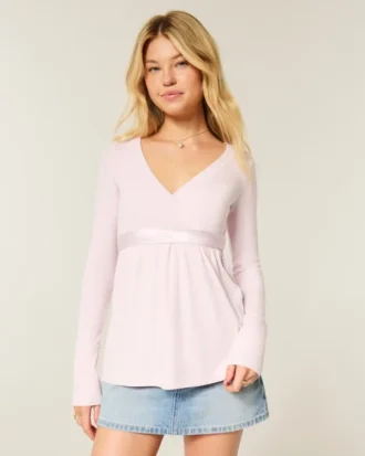 Enkel langermet babydoll-top med krysset front