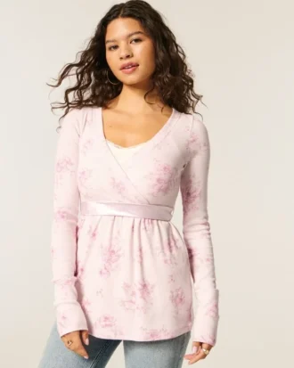 Enkel langermet babydoll-top med krysset front