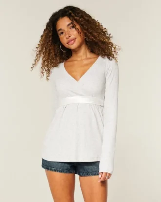 Enkel langermet babydoll-top med krysset front