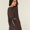 Enkel langermet babydoll-top med krysset front