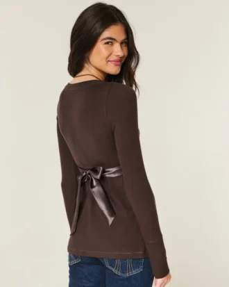 Enkel langermet babydoll-top med krysset front