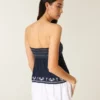 Enkel stroppeløs brodert babydoll-top