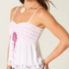Enkel stroppeløs brodert babydoll-top