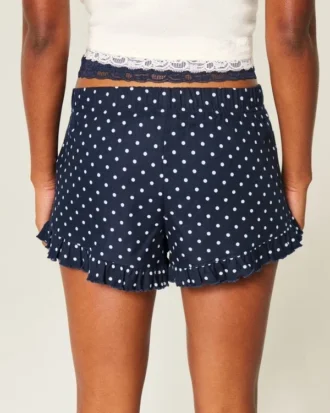 Flanellshorts med volanger