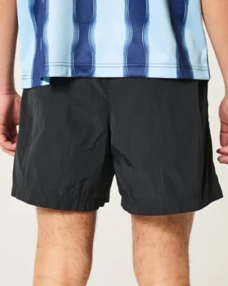 Fotballshorts til midt på låret