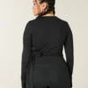 Gilly Hicks Active Recharge langermet wrap-top