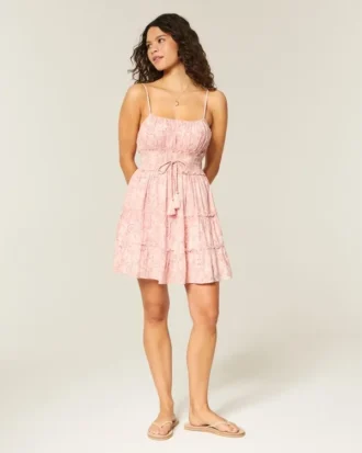 Glitrende smocked minikjole
