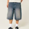 Halvbukser i mediumvasket denim