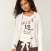 Holiday Vault Release hettegenser med kabelstrikk og knapper