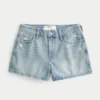 Høy midje, slitt, lysvasket A-linje denimshorts