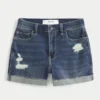 Høye, revne shorts i mørk denim