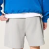 Kjølig fleece-shorts til midt på låret