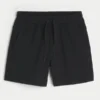 Kjølig fleece-shorts til midt på låret