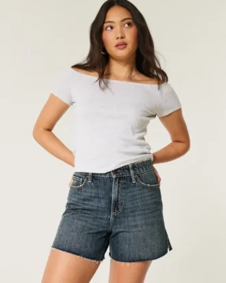 Kurvede, høye, mørkvaskede, avslappede denimshorts 5″