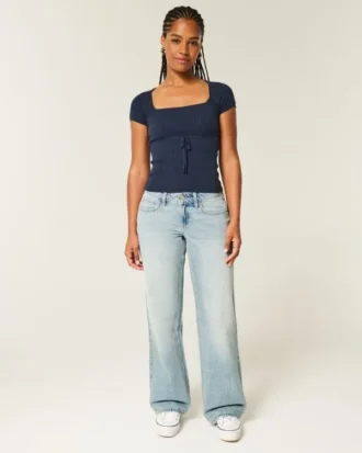 Kurvet lavt sittende baggy jeans i lys vask