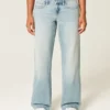 Kurvet lavt sittende baggy jeans i lys vask