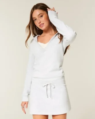 Langermet fleece-kjole med hette