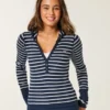 Langermet Henley med hette