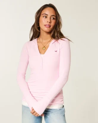 Langermet Henley med hette