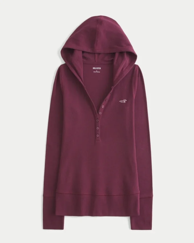 Langermet Henley med hette