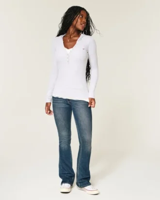 Langermet Henley med hette