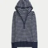 Langermet Henley med hette
