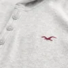 Langermet Henley med hette