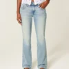 Lav midje, medium vask, brodert butterfly bootcut-jeans