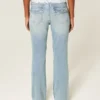Lav midje, medium vask, brodert butterfly bootcut-jeans