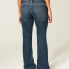 Lav midje, mørk vask, belte, bootcut jeans