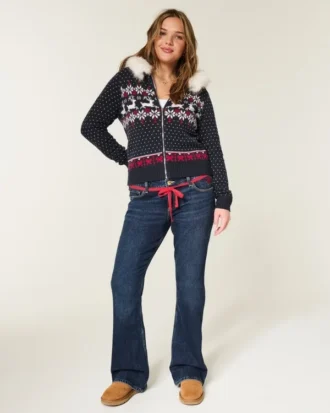 Lav midje, mørk vask, rød snøring i livet, bootcut-jeans