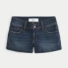 Lav midje, mørkvasket denimshorts