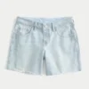 Lavmidje, lysvasket, baggy denimshorts 5″