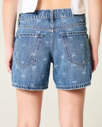 Lavt sittende baggy denimshorts med sløyfemønster