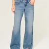 Lavt sittende baggy jeans i medium vask