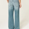 Lavt sittende baggy jeans i medium vask